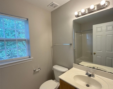 1525 Braveheart Lane - Photo Thumbnail 10