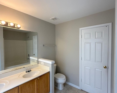 1525 Braveheart Lane - Photo Thumbnail 7