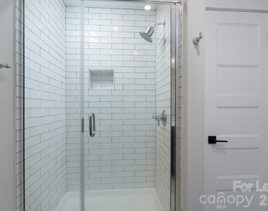 52 Union Street S - Photo Thumbnail 14