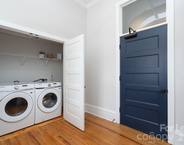 52 Union Street S - Photo Thumbnail 7