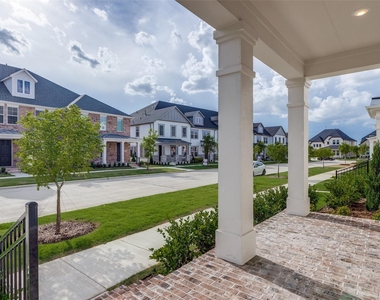 8864 Scarp Hill Lane - Photo Thumbnail 1