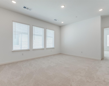 8864 Scarp Hill Lane - Photo Thumbnail 14