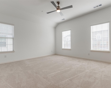 8864 Scarp Hill Lane - Photo Thumbnail 16