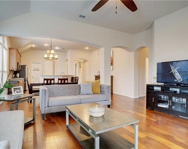 1709 Imperial Springs Drive - Photo Thumbnail 16