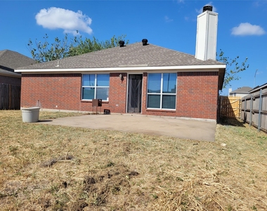 7545 Diamond Springs Trail - Photo Thumbnail 13