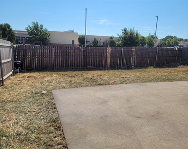 7545 Diamond Springs Trail - Photo Thumbnail 14
