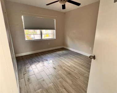9050 Nw 28th Street - Photo Thumbnail 15
