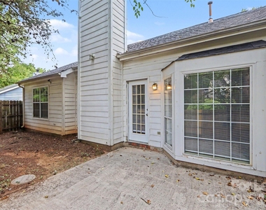 3107 Scotch Moss Court - Photo Thumbnail 23