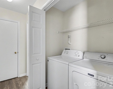 3107 Scotch Moss Court - Photo Thumbnail 19