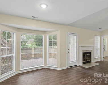 3107 Scotch Moss Court - Photo Thumbnail 1