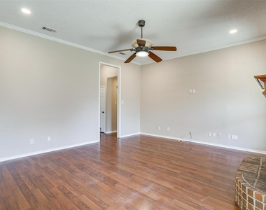 837 Nw Park Meadow Lane - Photo Thumbnail 3