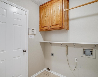 837 Nw Park Meadow Lane - Photo Thumbnail 9