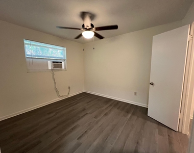 1855 Dillone Lane - Photo Thumbnail 17