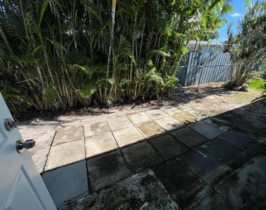 1855 Dillone Lane - Photo Thumbnail 16