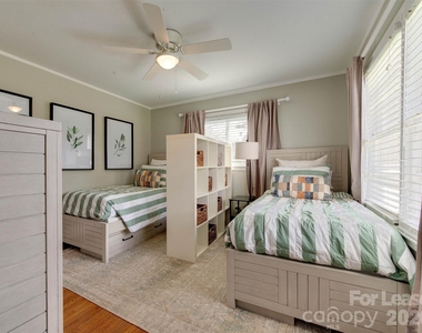 3221 Sunset Drive - Photo Thumbnail 34