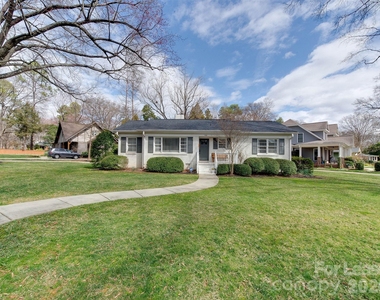3221 Sunset Drive - Photo Thumbnail 1