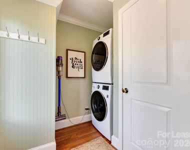 3221 Sunset Drive - Photo Thumbnail 27