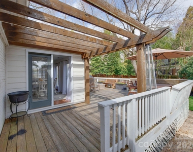 3221 Sunset Drive - Photo Thumbnail 39