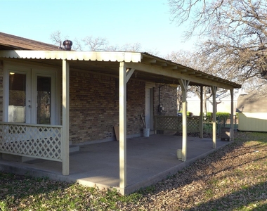 4208 Mccomas Road - Photo Thumbnail 3