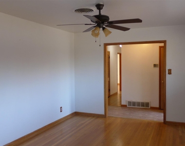 4208 Mccomas Road - Photo Thumbnail 8