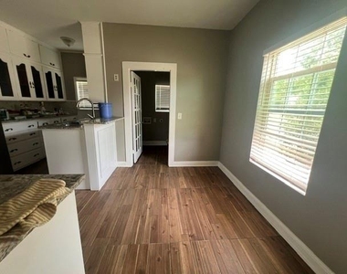 1333 N Commerce Street - Photo Thumbnail 9