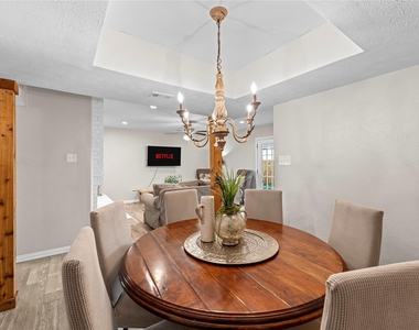 5005 Overton Circle - Photo Thumbnail 30