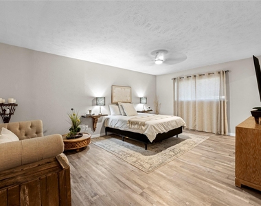 5005 Overton Circle - Photo Thumbnail 12