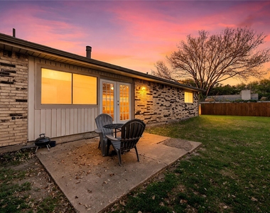 5005 Overton Circle - Photo Thumbnail 39