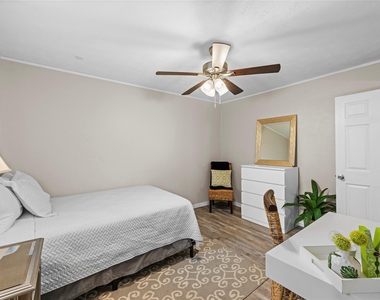 5005 Overton Circle - Photo Thumbnail 25