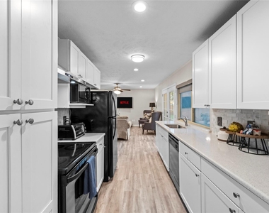 5005 Overton Circle - Photo Thumbnail 34
