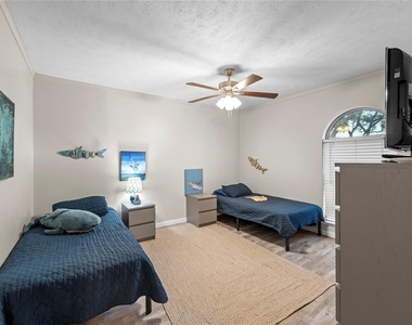 5005 Overton Circle - Photo Thumbnail 27