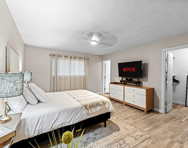 5005 Overton Circle - Photo Thumbnail 13