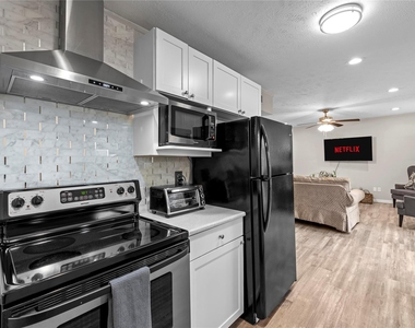 5005 Overton Circle - Photo Thumbnail 35