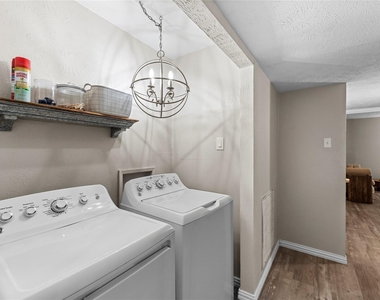 5005 Overton Circle - Photo Thumbnail 5