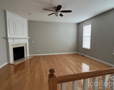 15262 Kessler Drive - Photo Thumbnail 6