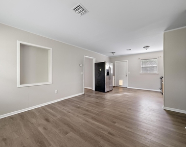 1297 Nw Charlie Green Drive - Photo Thumbnail 3