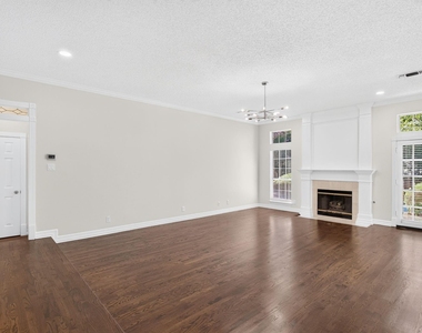 3403 Crossgate Circle S - Photo Thumbnail 14