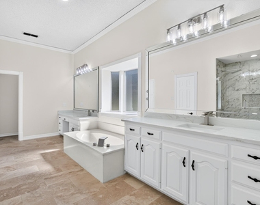 3403 Crossgate Circle S - Photo Thumbnail 17