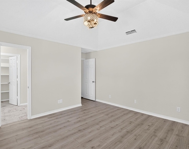 3403 Crossgate Circle S - Photo Thumbnail 21