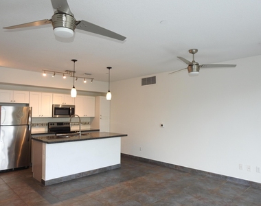 1550 Ne 34th Court - Photo Thumbnail 6