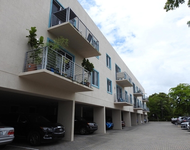 1550 Ne 34th Court - Photo Thumbnail 2