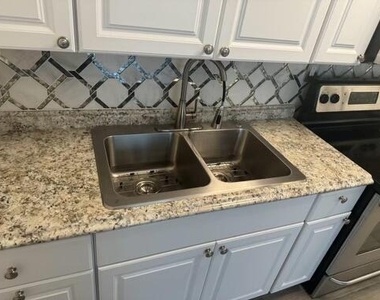 1141 Seaway Drive - Photo Thumbnail 6