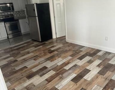 1141 Seaway Drive - Photo Thumbnail 5