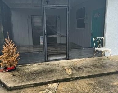 1141 Seaway Drive - Photo Thumbnail 12