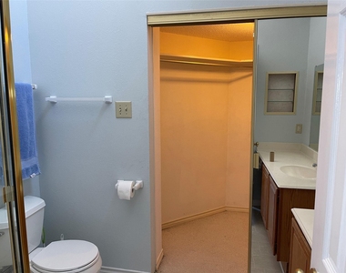 3149 Royal Lane - Photo Thumbnail 14