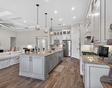 532 Sonoma Isles Circle - Photo Thumbnail 8