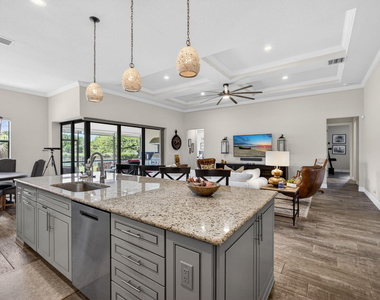 532 Sonoma Isles Circle - Photo Thumbnail 9