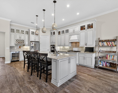 532 Sonoma Isles Circle - Photo Thumbnail 6