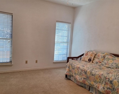 2022 Brookside Drive - Photo Thumbnail 12