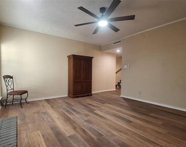 2022 Brookside Drive - Photo Thumbnail 6